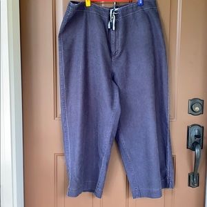 Size 16 Missed Linen/Cotton Capri Pants